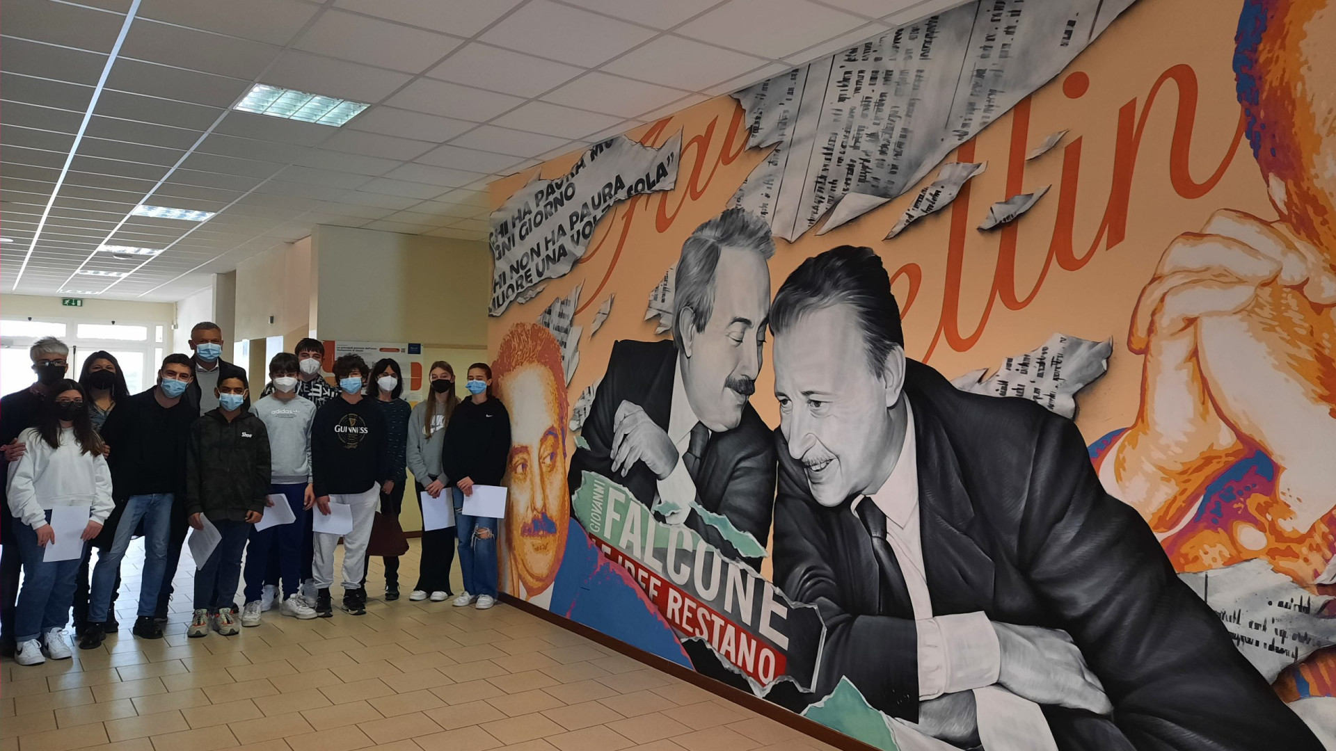 A Podenzano inaugurato il "murale della legalità" con Falcone e Borsellino