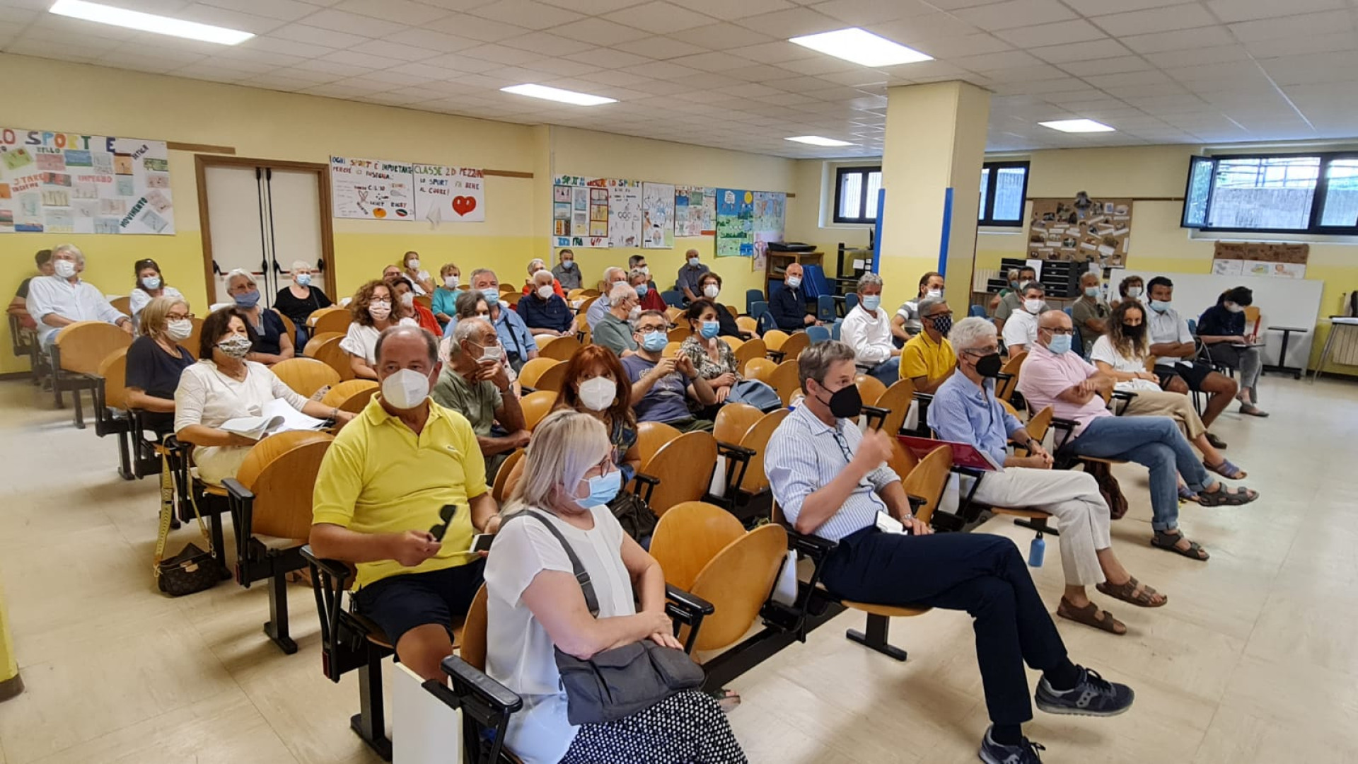 “Non costruire sugli ex orti di via Campesio”, assemblea tra residenti e Comune