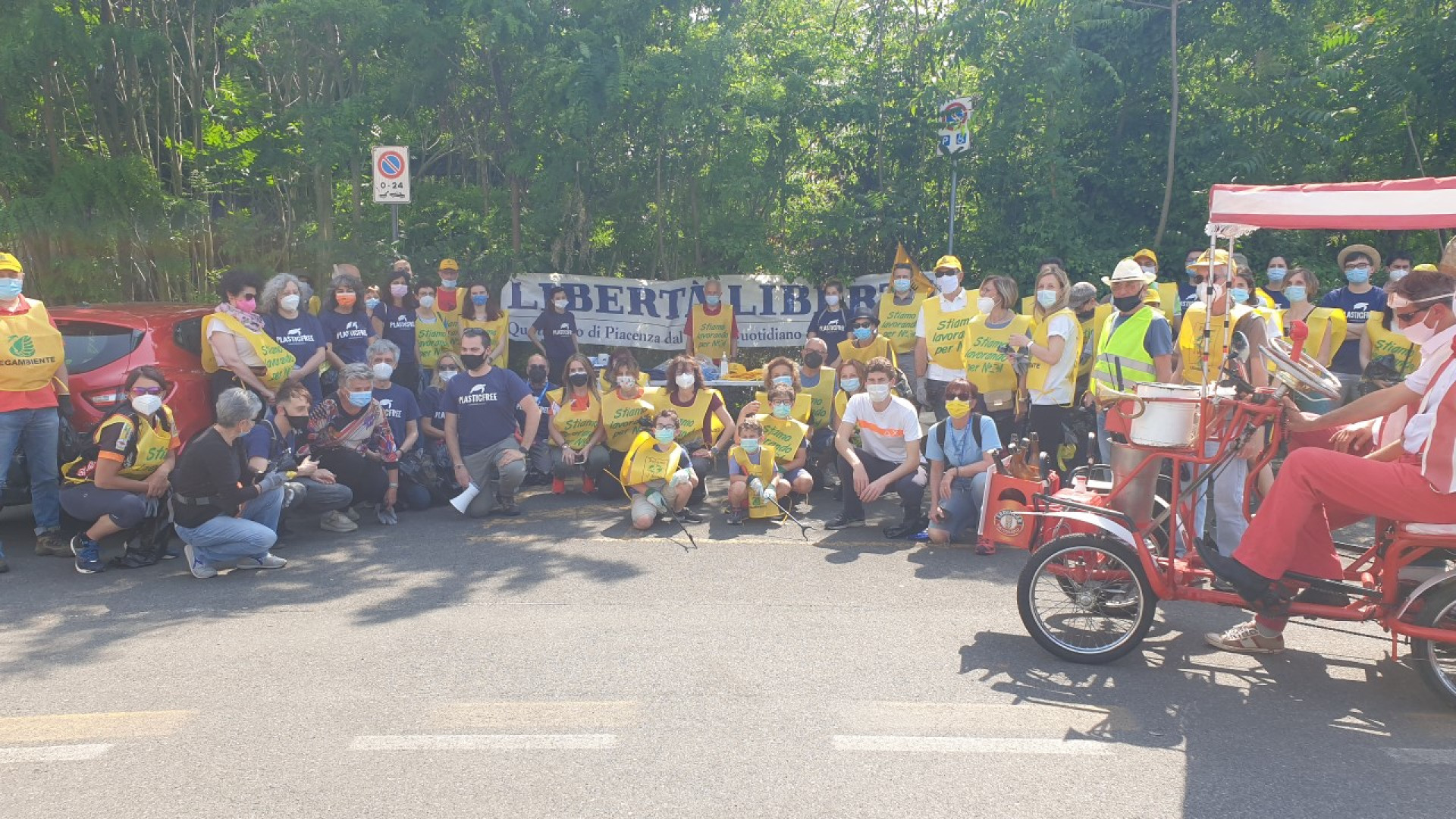 "Puliamo Piacenza" fa tappa sull'argine del Po. Ritrovo dalle 10.00 di domenica