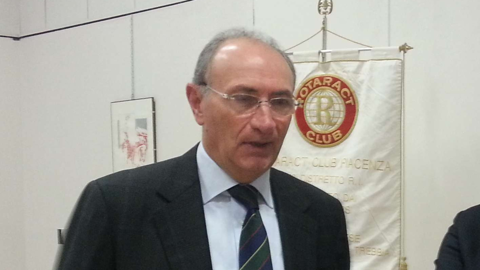 Ghizzoni al Rotaract: "Prepensionamenti per dare spazio ai giovani"
