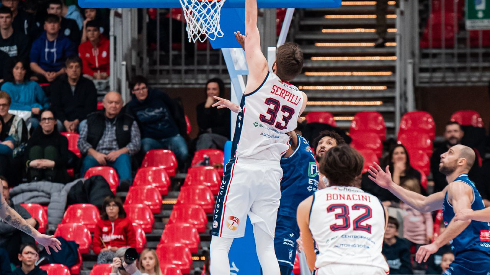 Pallacanestro, la rimonta dell’Assigeco sfuma sul finale: a trionfare è la Fortitudo