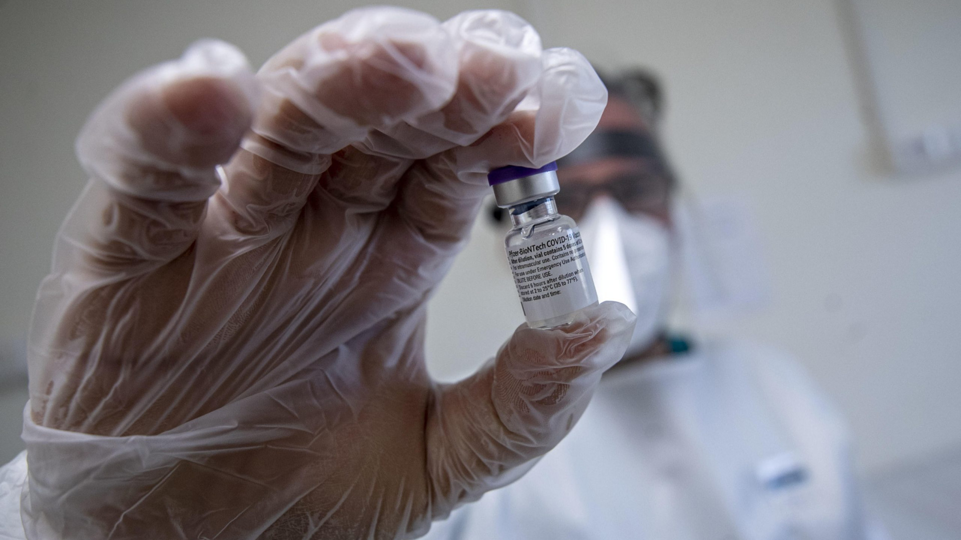 Aifa: "Stop precauzionale delle vaccinazioni con AstraZeneca in tutta Italia"