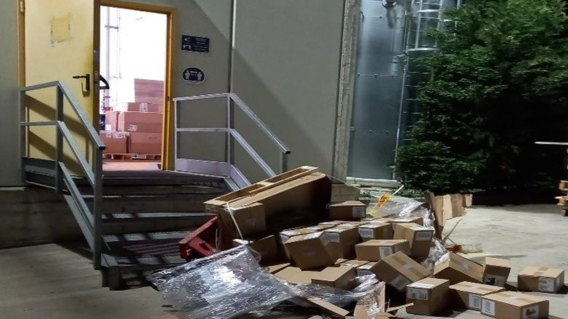 Sventato maxi furto alla Gls di Mortizza, abbandonata e recuperata refurtiva