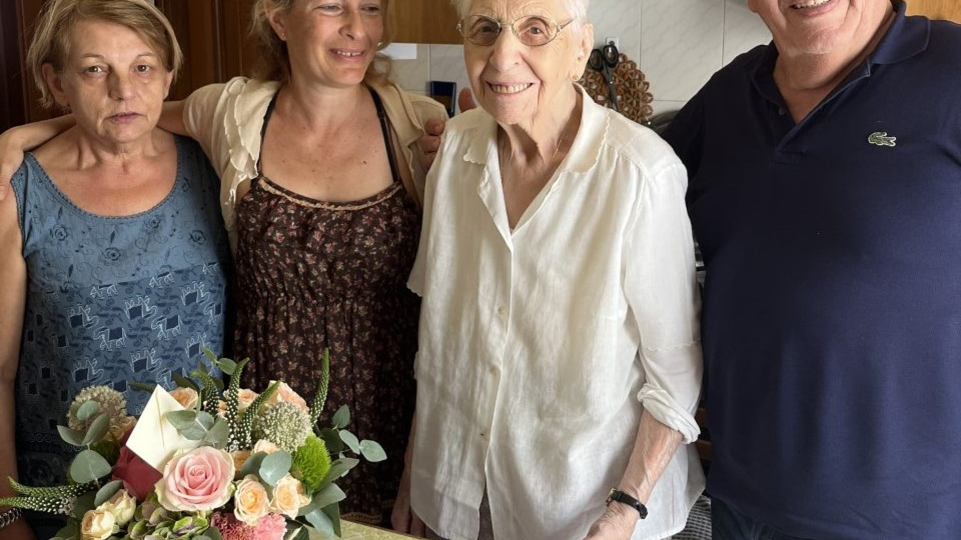 Il secolo di Giovanna Gregori dalla Senna alla sua merceria "In casa cucino ancora io"