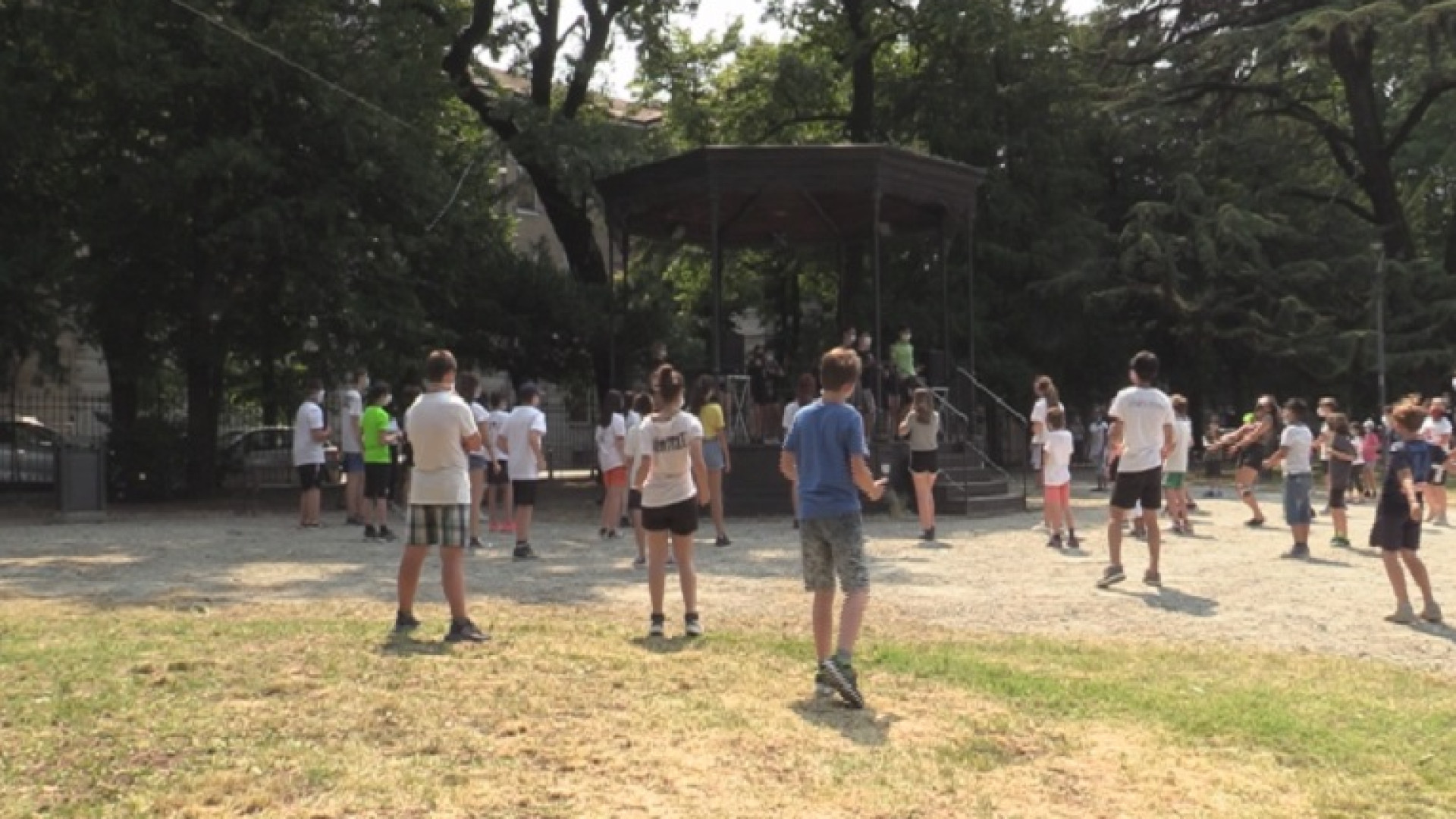 Grest: ragazzi ritrovano il sorriso tra balli e canti ai Giardini Margherita