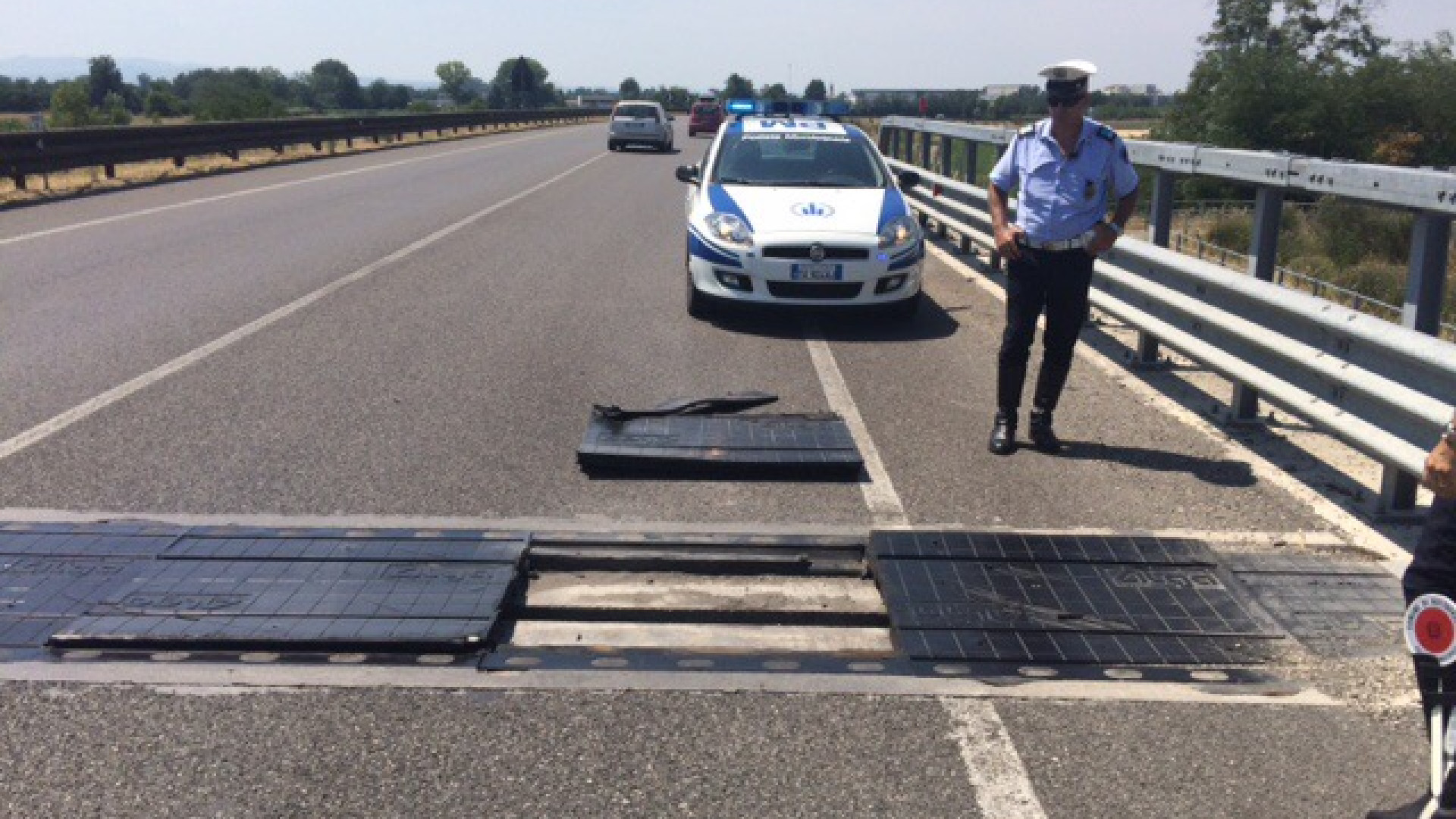 Il ponte Paladini perde i pezzi: giunto completamente divelto