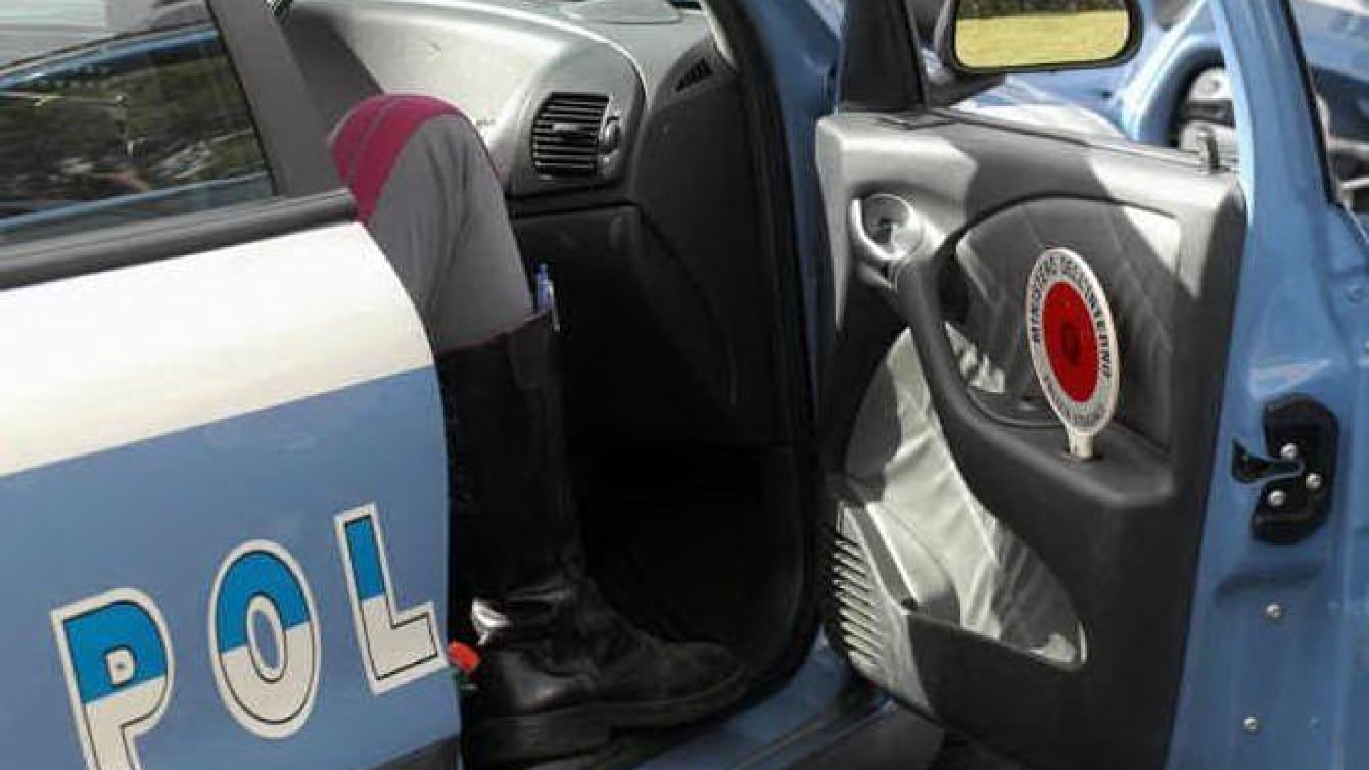 Furto davanti al cimitero, malviventi inseguiti e braccati dalla polizia