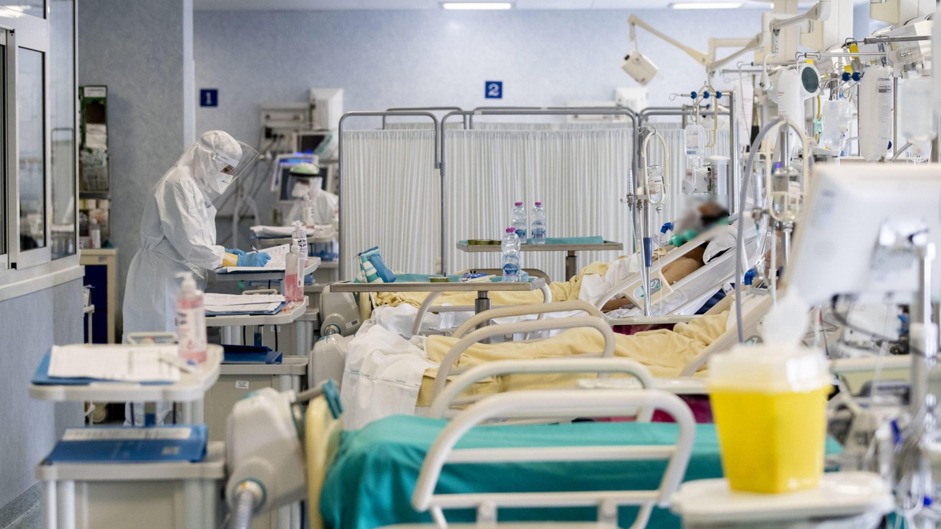 Risalita Covid, super lavoro per le Usca. In Terapia intensiva un 33enne