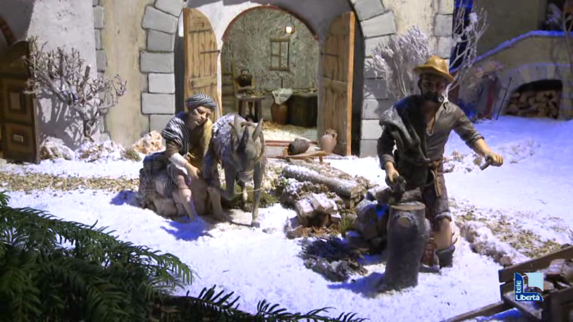 Luci, acqua e movimenti: nella basilica di San Savino torna il presepe artigianale