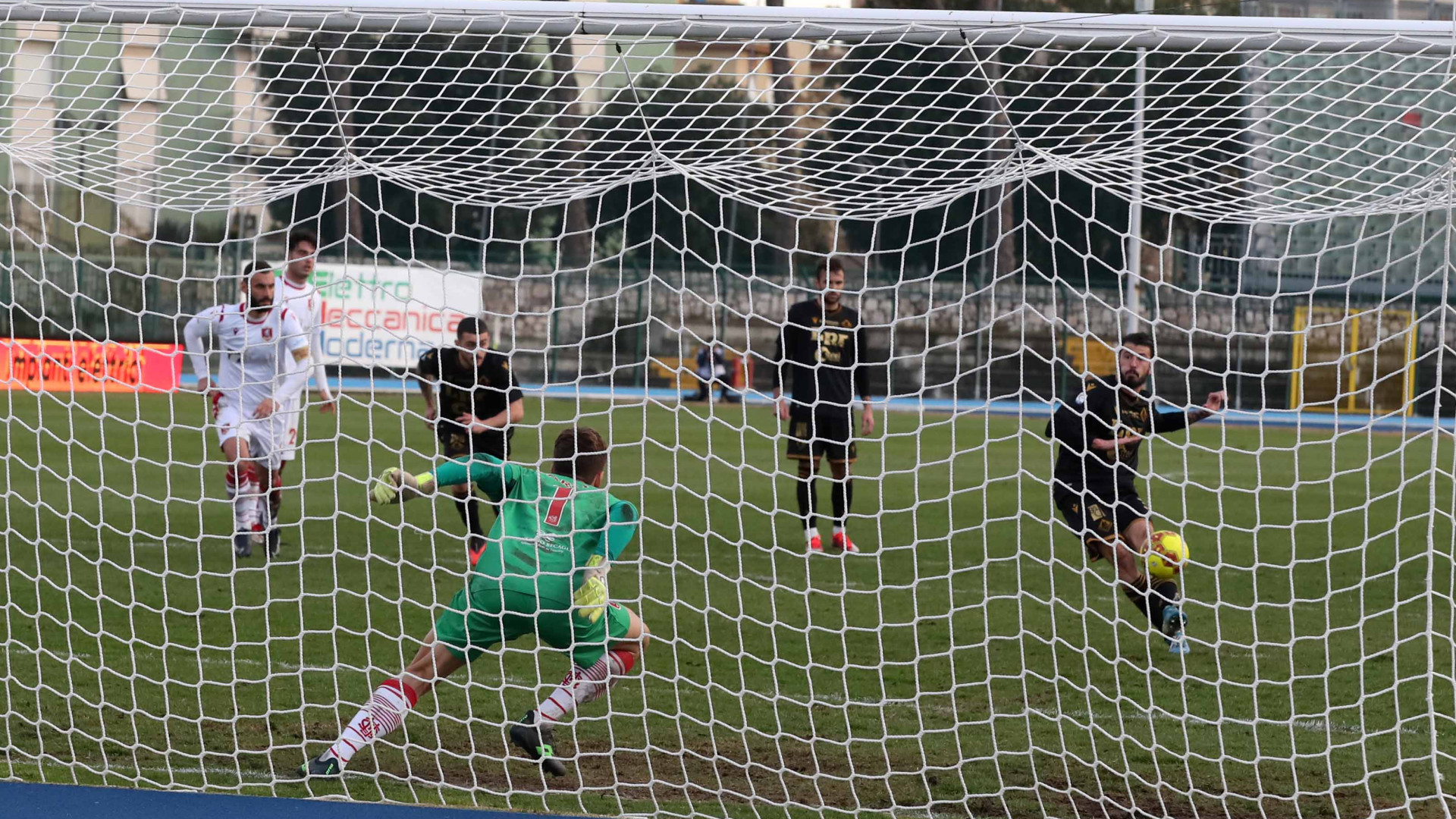 Disastro Piace: Boccardi e Sersanti stendono i biancorossi che sciupano un rigore