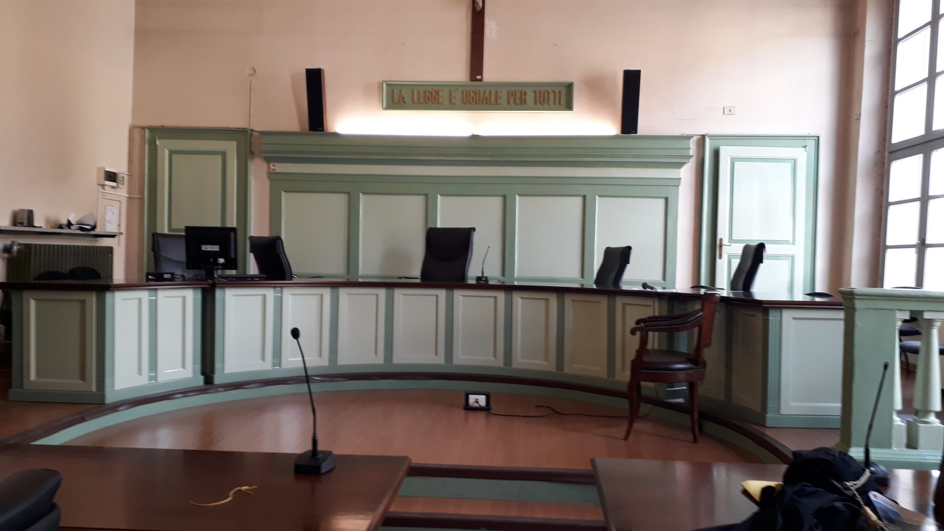 Violenza sessuale in via Scalabrini: imputato condannato a sette anni