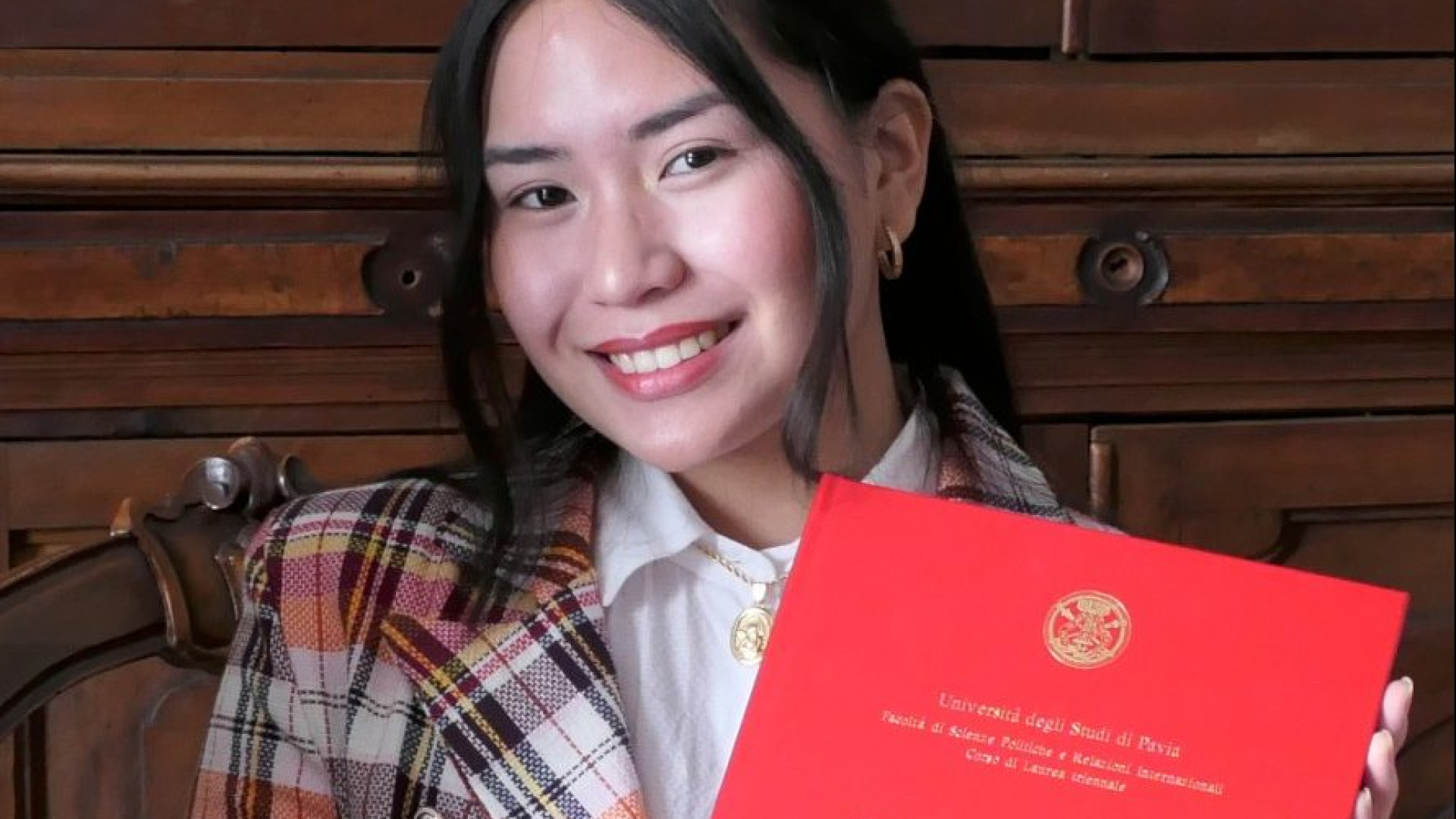 Keith è la prima filippina laureata nel Piacentino: "Dedicata ai miei genitori"