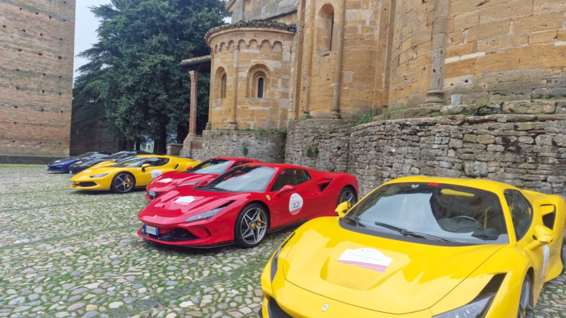 Italian Elegance: venticinque Ferrari dal Sud Carolina a Castell'Arquato