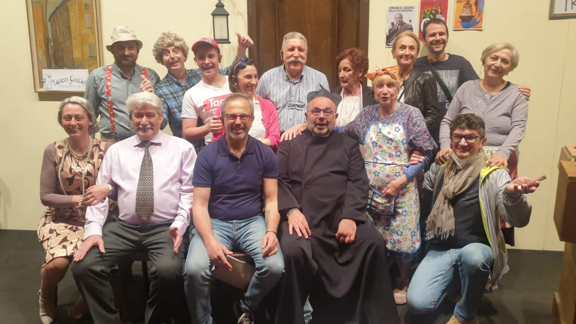 La rassegna dialettale della Famiglia piasinteina continua con "Le Vedove"