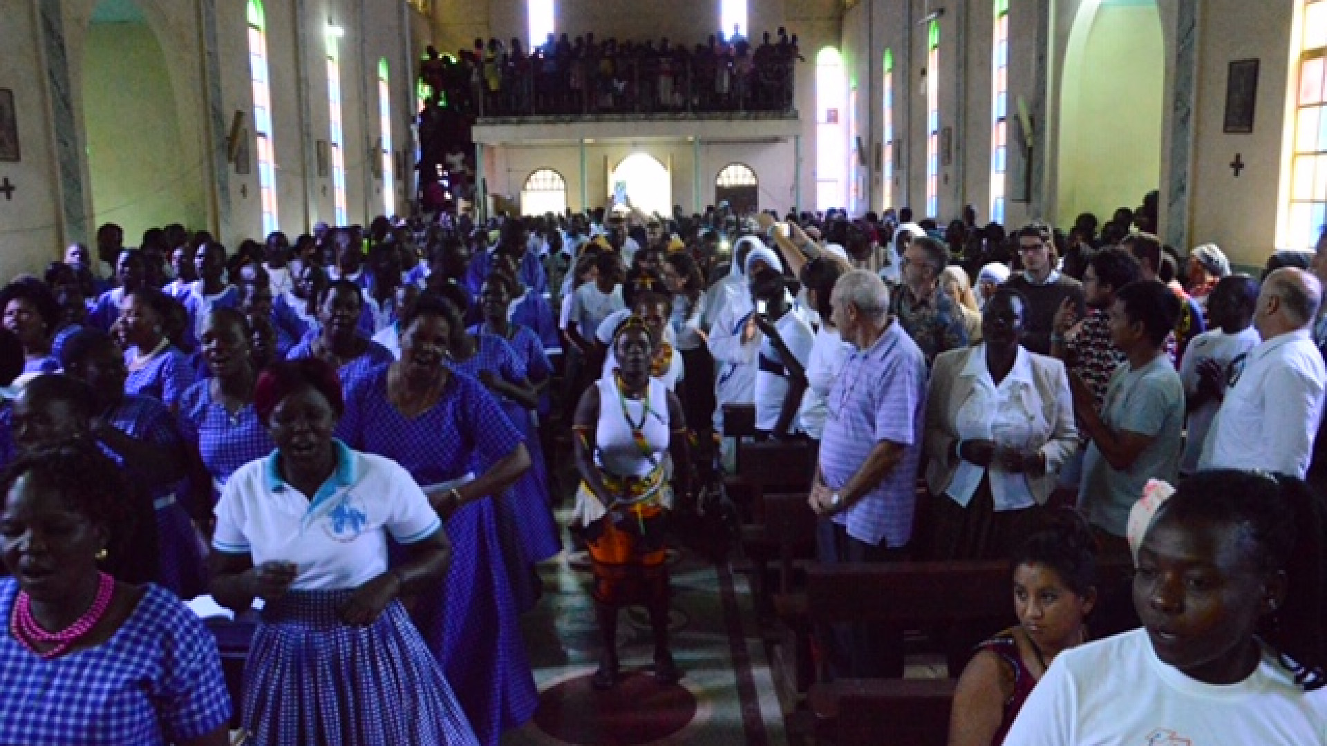 Dalla Savana al Karamoja con Africa Mission: diario africano di Betty Paraboschi