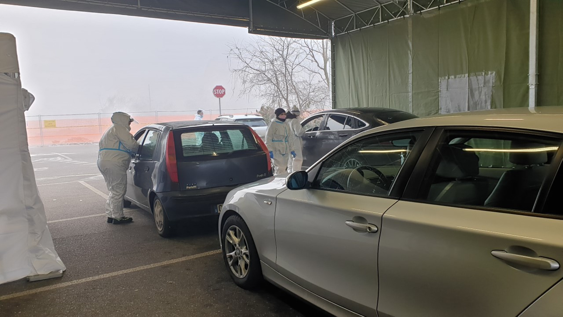 Tornano i tamponi in auto a Borgotrebbia: in mattinata oltre mille test