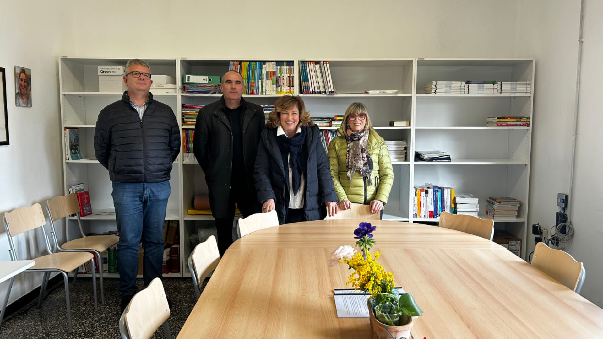 Donati 5mila euro alla scuola media di Castell'Arquato, in arrivo i nuovi arredi