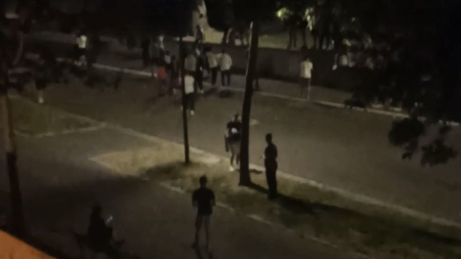 I residenti del Facsal: "Musica, urla e liti fino a notte fonda" IL VIDEO