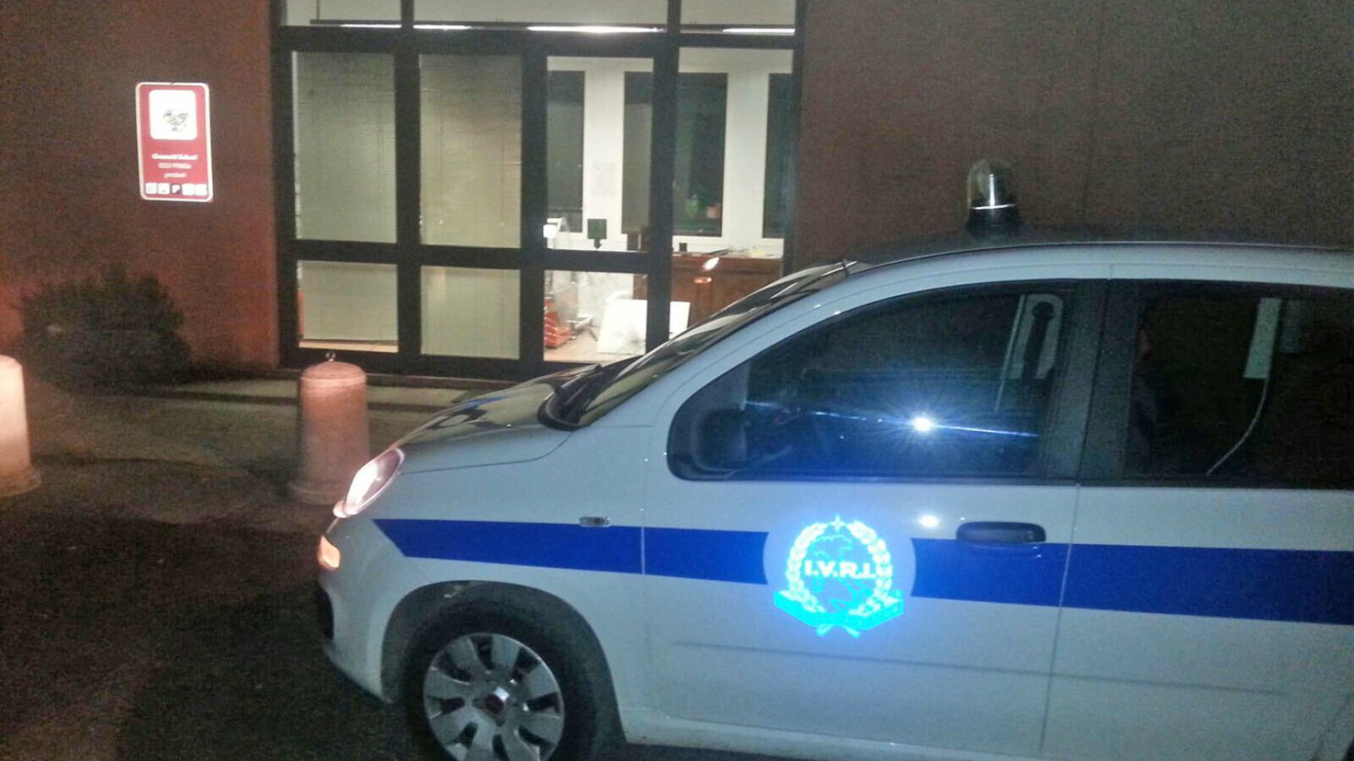 Strà di Nibbiano: incappucciati all'assalto del salumificio e poi la fuga