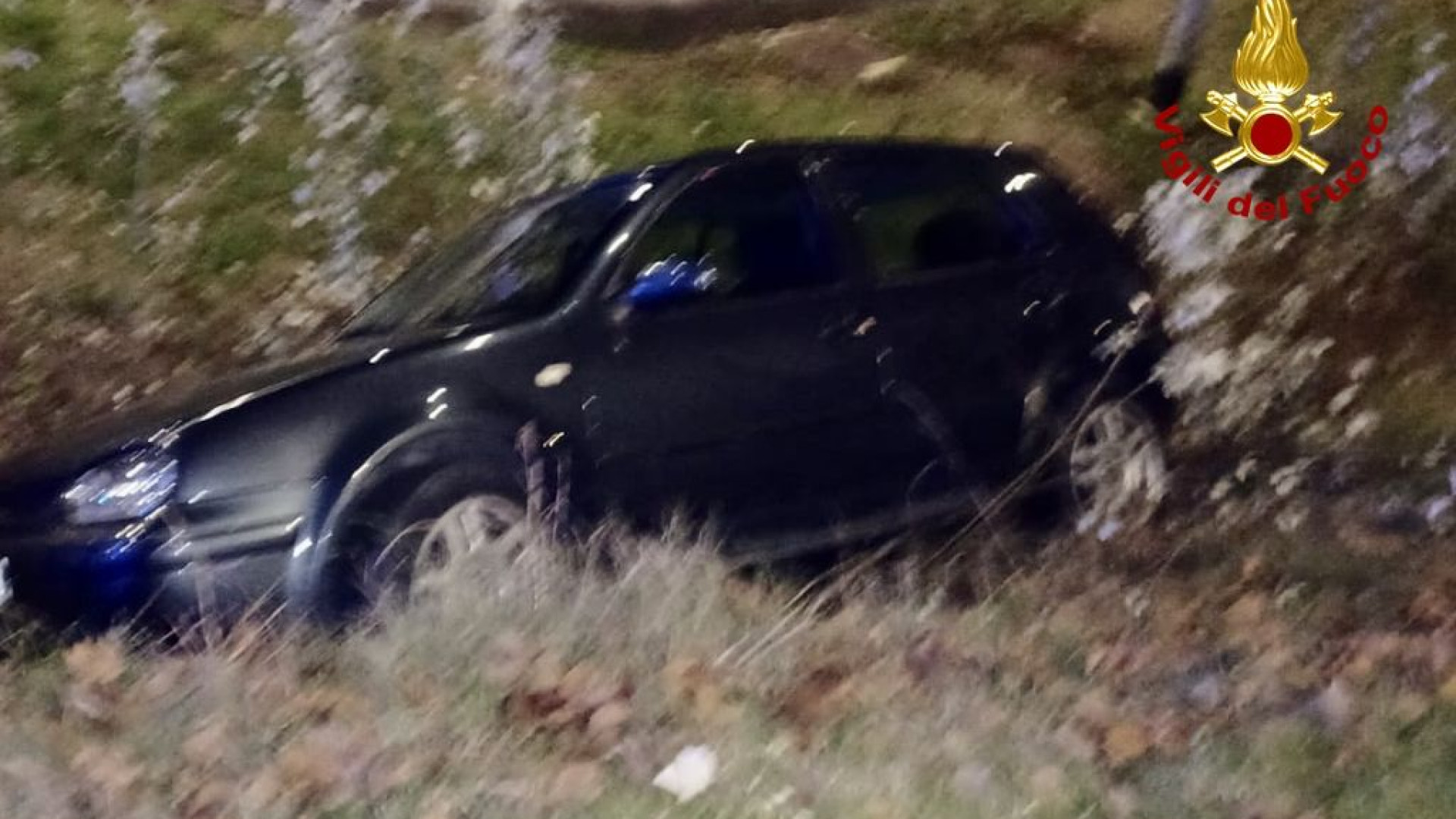 Scontro tra due auto a Caorso: feriti lievi. Intervengono i vigili del fuoco