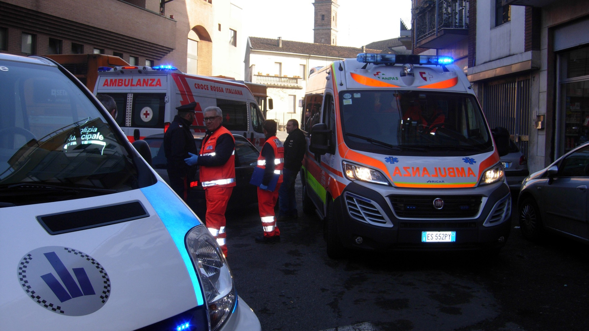 Accusati di aver picchiato quattro vigili, padre e figlio rinviati a giudizio