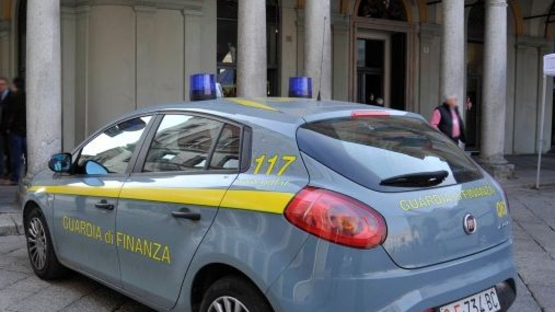 Appalti per la gestione del verde, Guardia di finanza in Comune. Acquisita documentazione