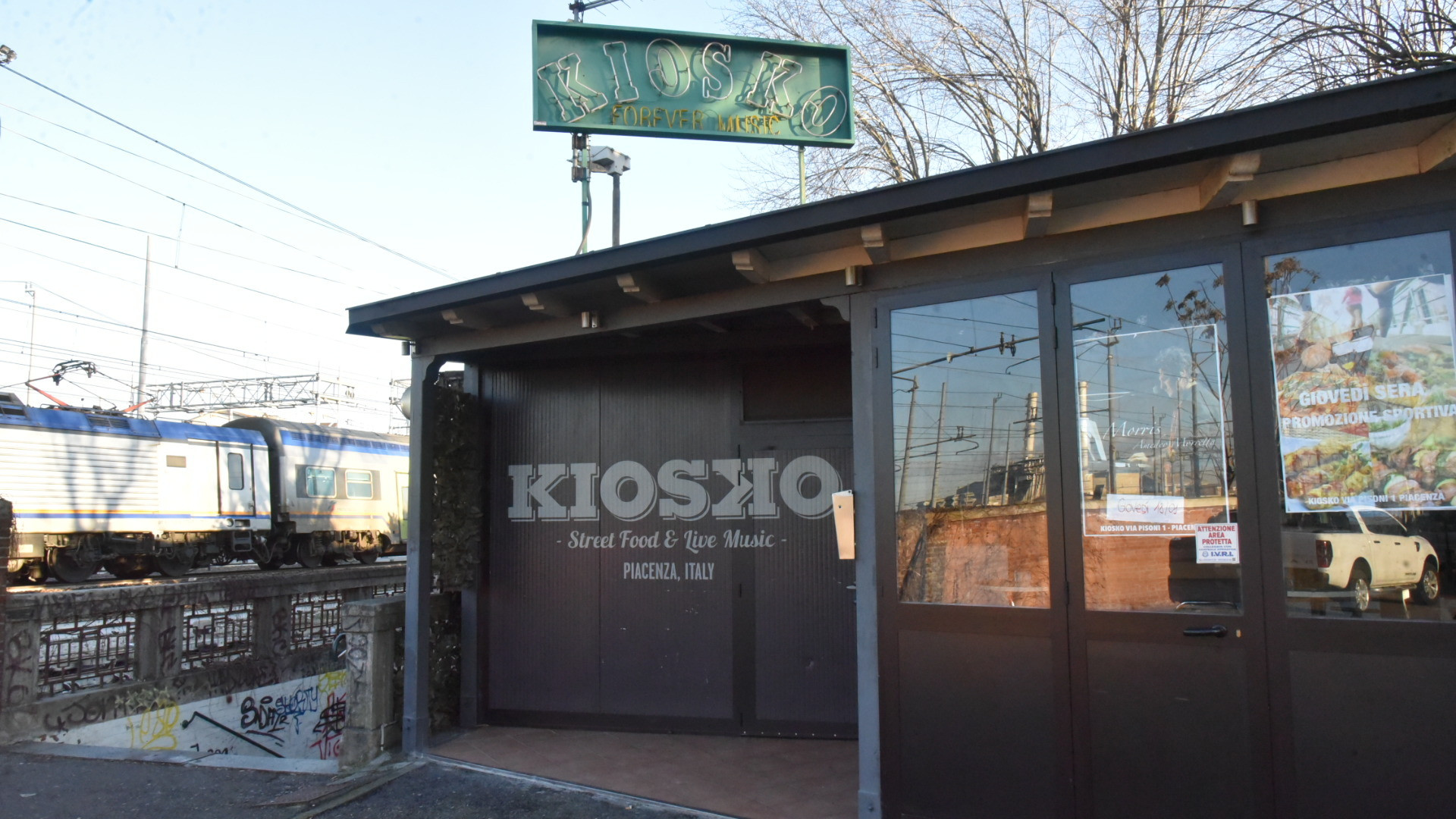 Sparisce il fondo cassa al "Kiosko" di via dei Pisoni: è caccia al ladro