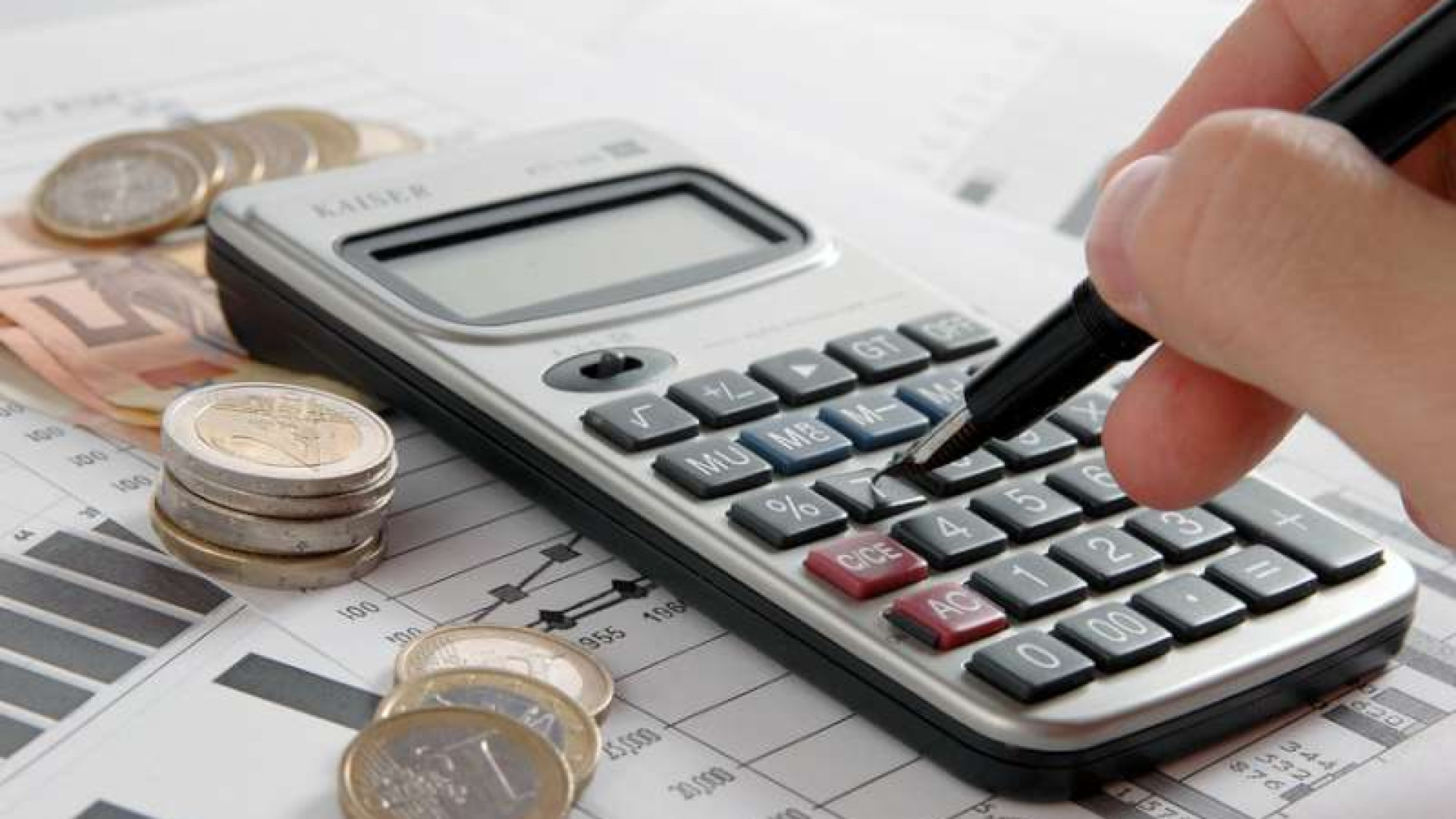 Pensionato rischia di pagare 25mila euro per contributi di 20 anni fa