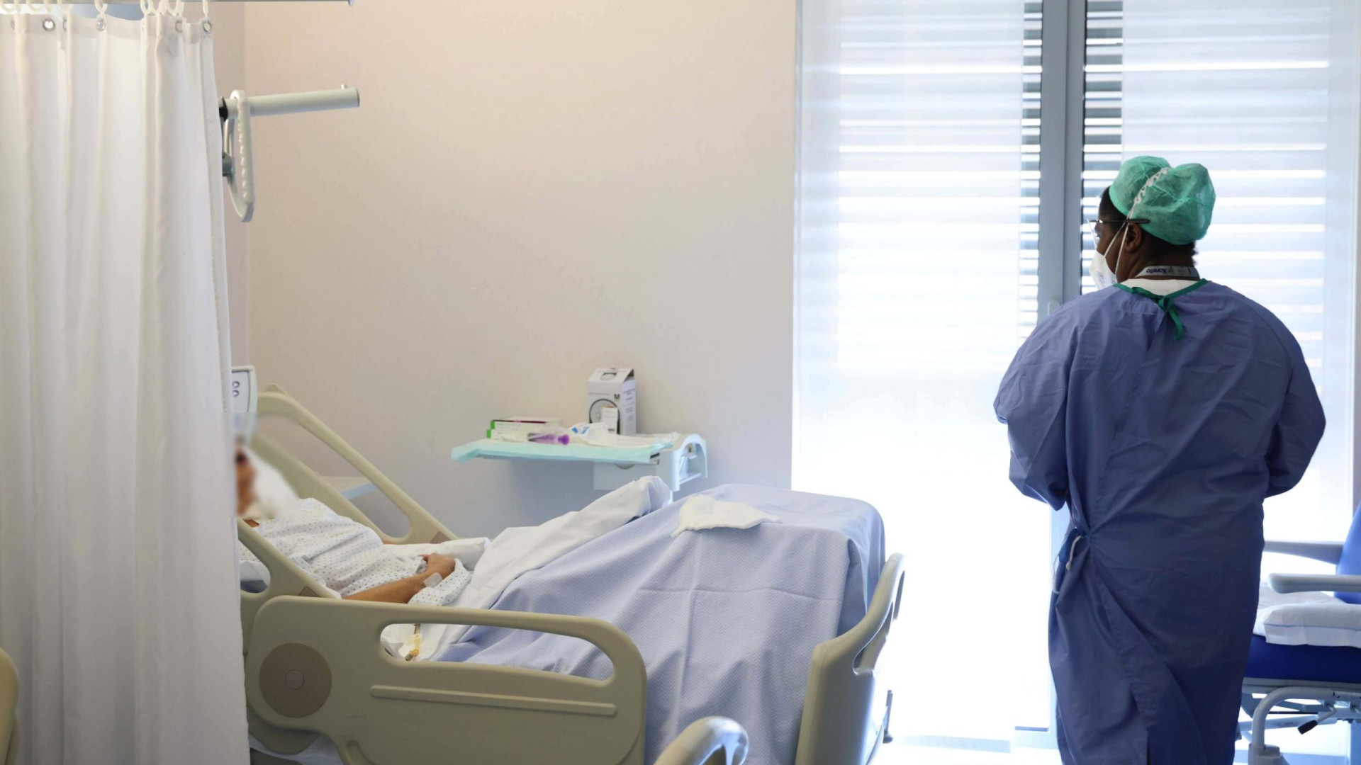 Covid, in una settimana 1.282 contagi e tre decessi. Terapia intensiva vuota