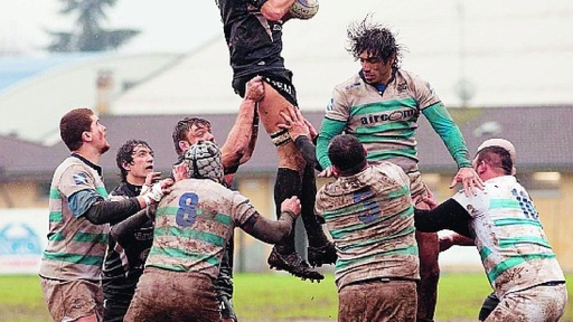 Rugby, la Banca Farnese Lyons batte il Pro Recco e conserva il primato