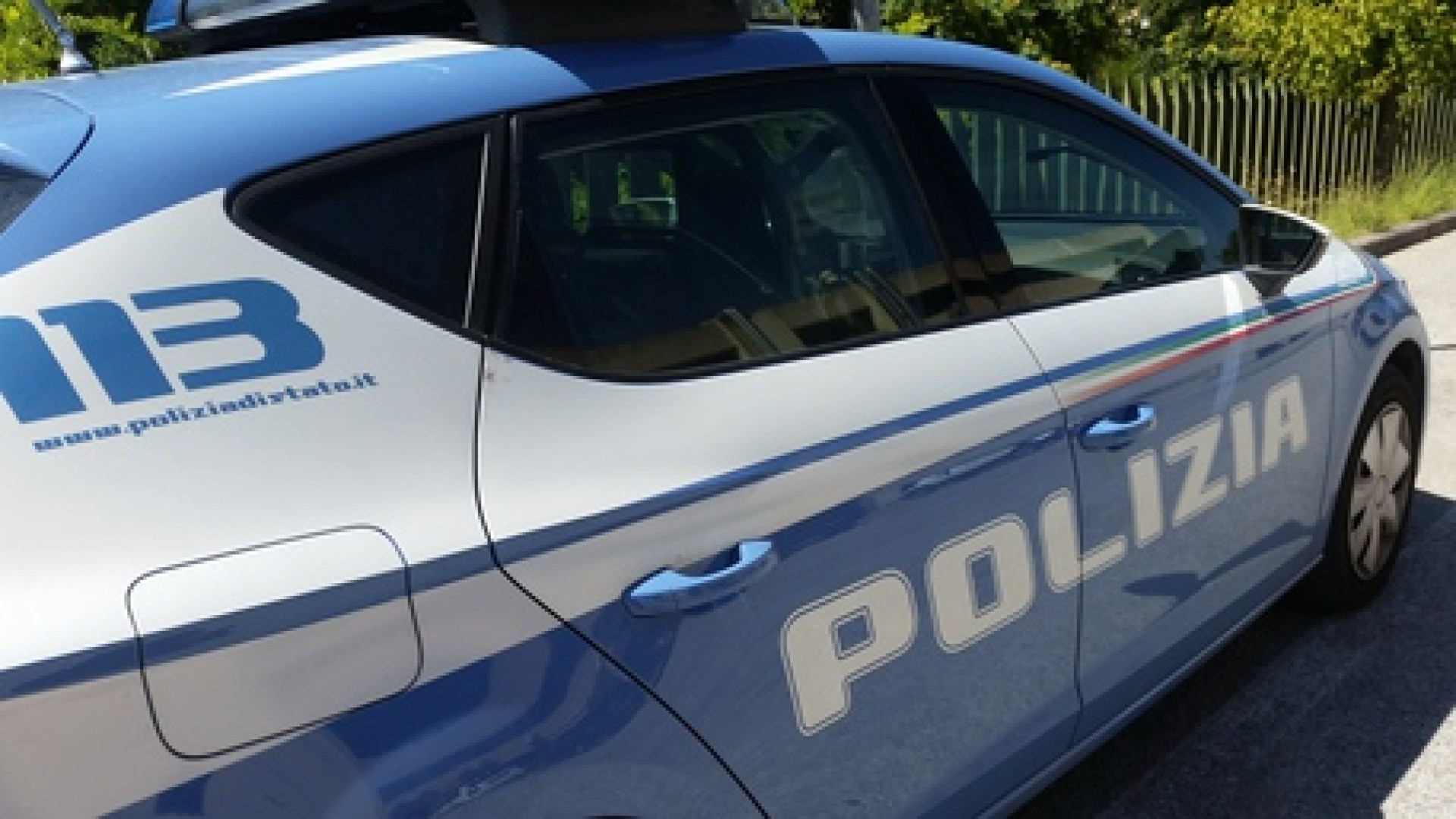 Aveva aggredito un 13enne in centro per rubargli la collana: arrestato 18enne per rapina