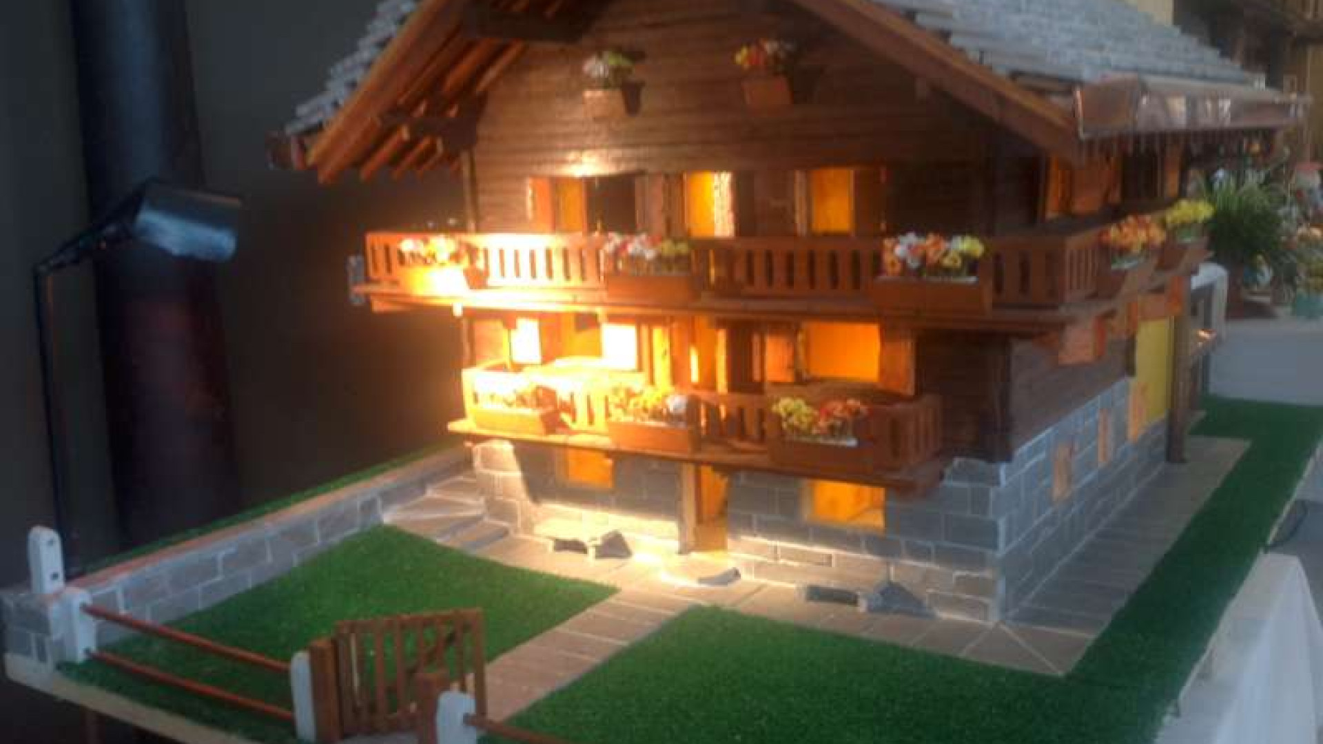 Gli hobby in mostra: all'Urban Center la 23esima esposizione dell'età libera