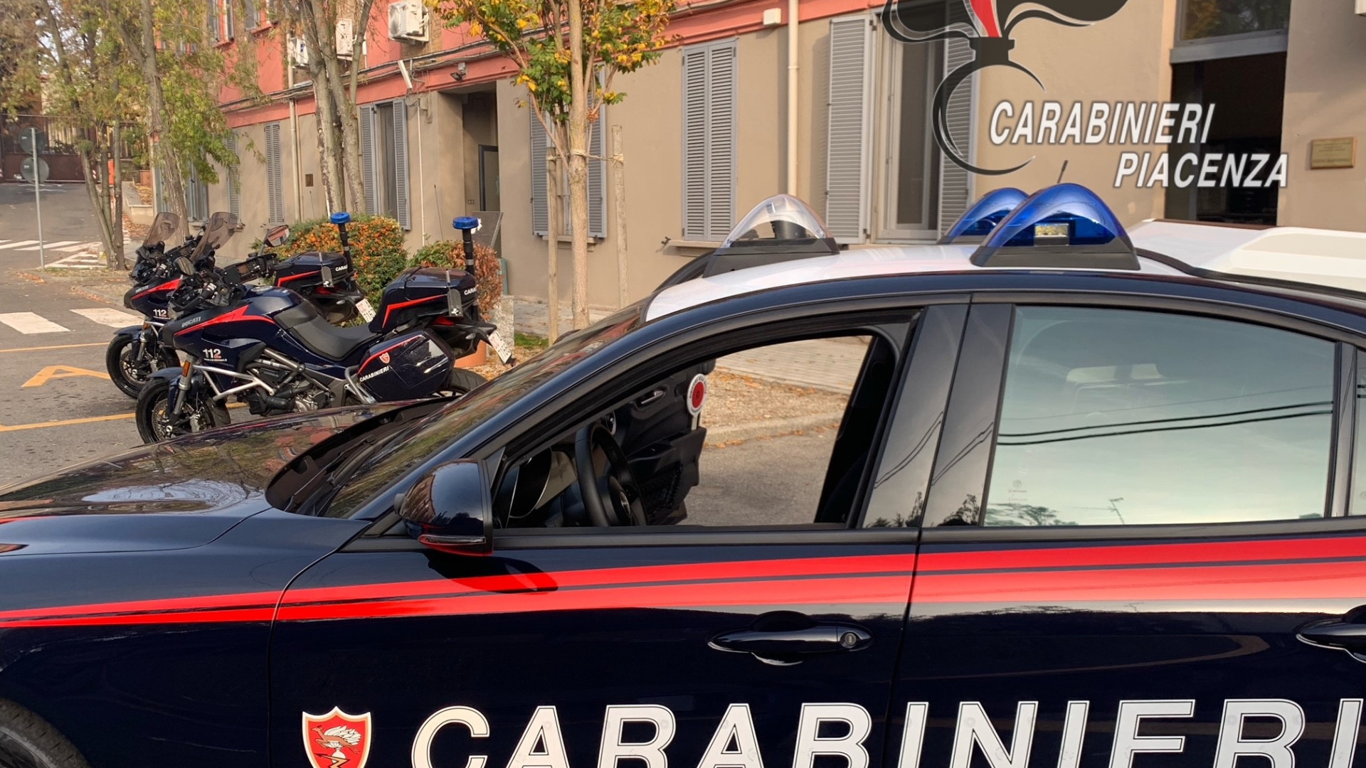 Anziani litigano con la badante, i carabinieri li accudiscono per tre ore