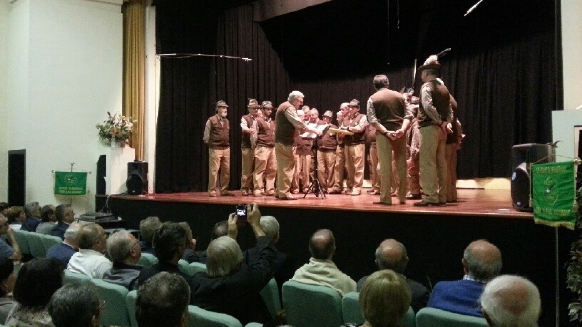 I cori alpini inaugurano la Festa Granda di Podenzano. Domenica la sfilata