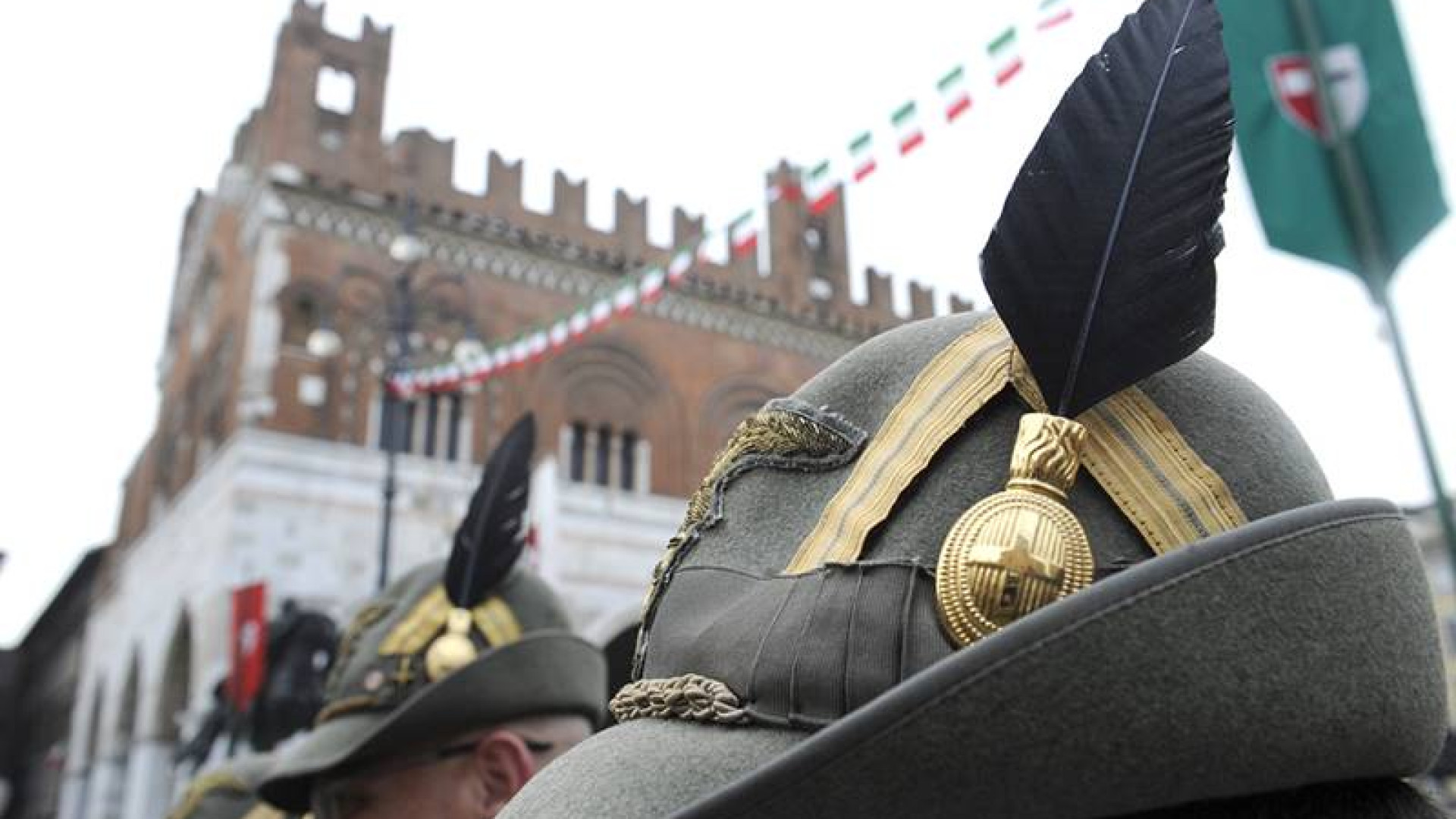 Raduno alpini, da oggi scatta la zona rossa in piazza Cavalli