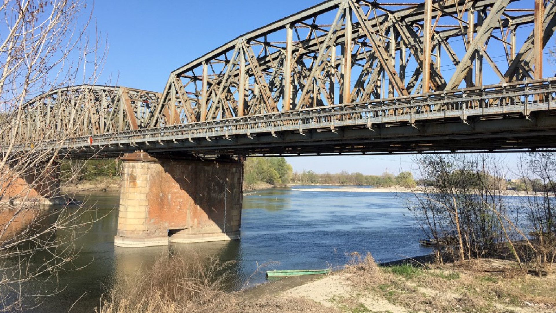 Non piove da tre mesi, cumuli più bassi degli ultimi 20 anni. Regione: "Ridurre i consumi"