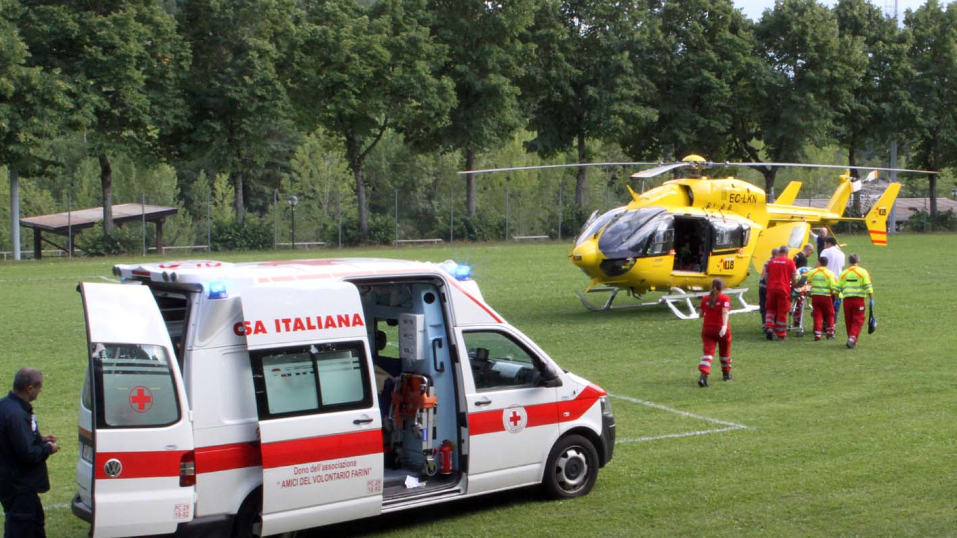 Farini, centauro si schianta lungo la Provinciale: è molto grave