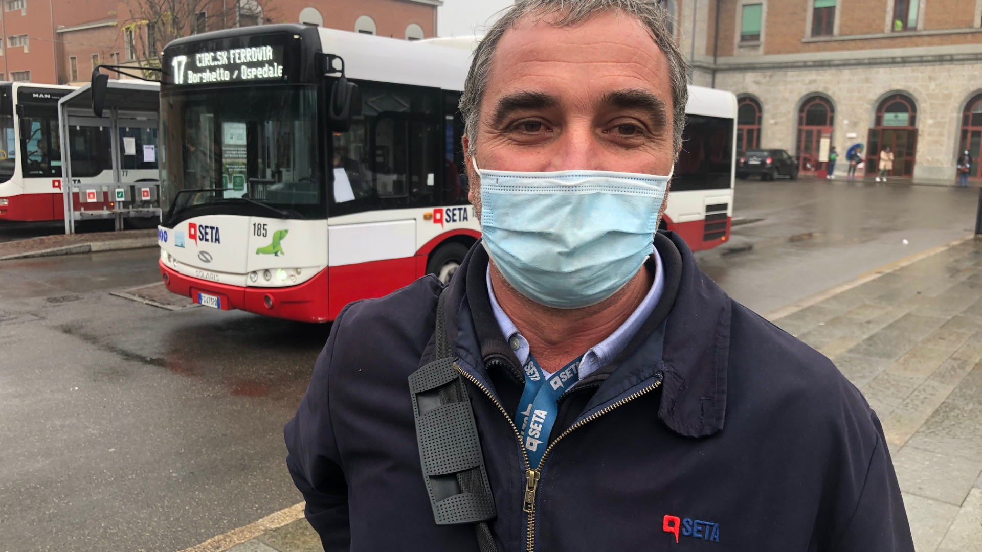 “Contagi in aumento tra gli autisti, chiudere la porta anteriore dei bus”