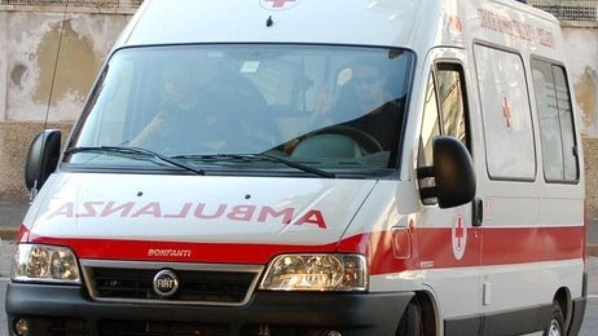 Un altro trattore ribaltato: a Valconasso agricoltore schiacciato dal mezzo