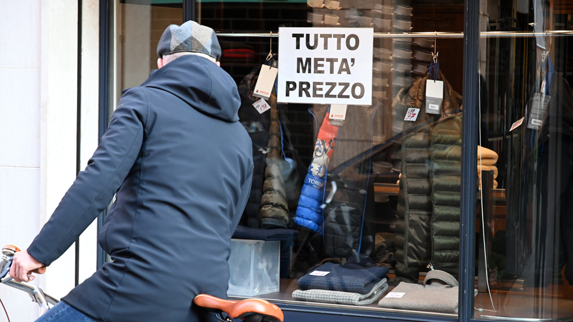 Commercianti contro lo sbaracco: "Suddiviso in due domeniche non ha senso"