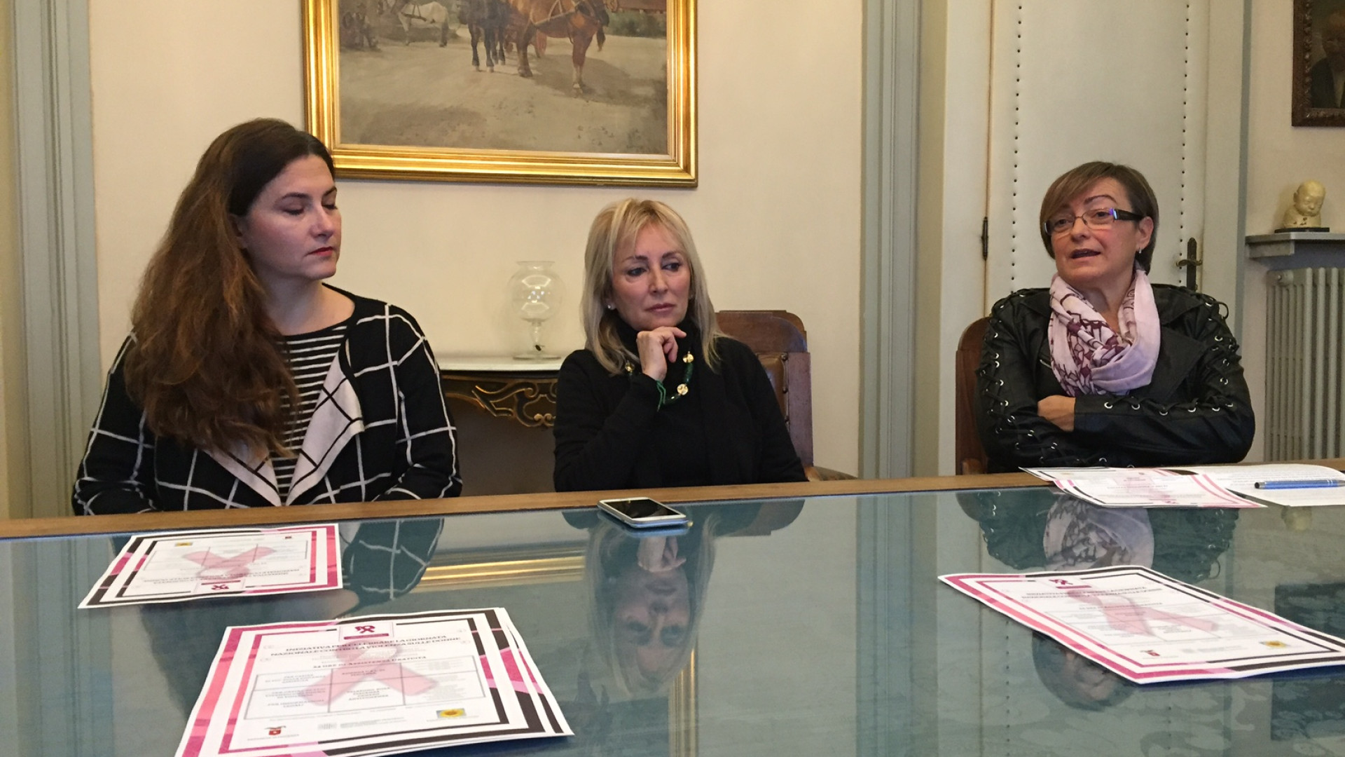 Violenza sulle donne, 24 ore di assistenza gratuita di Ausl e Telefono Rosa