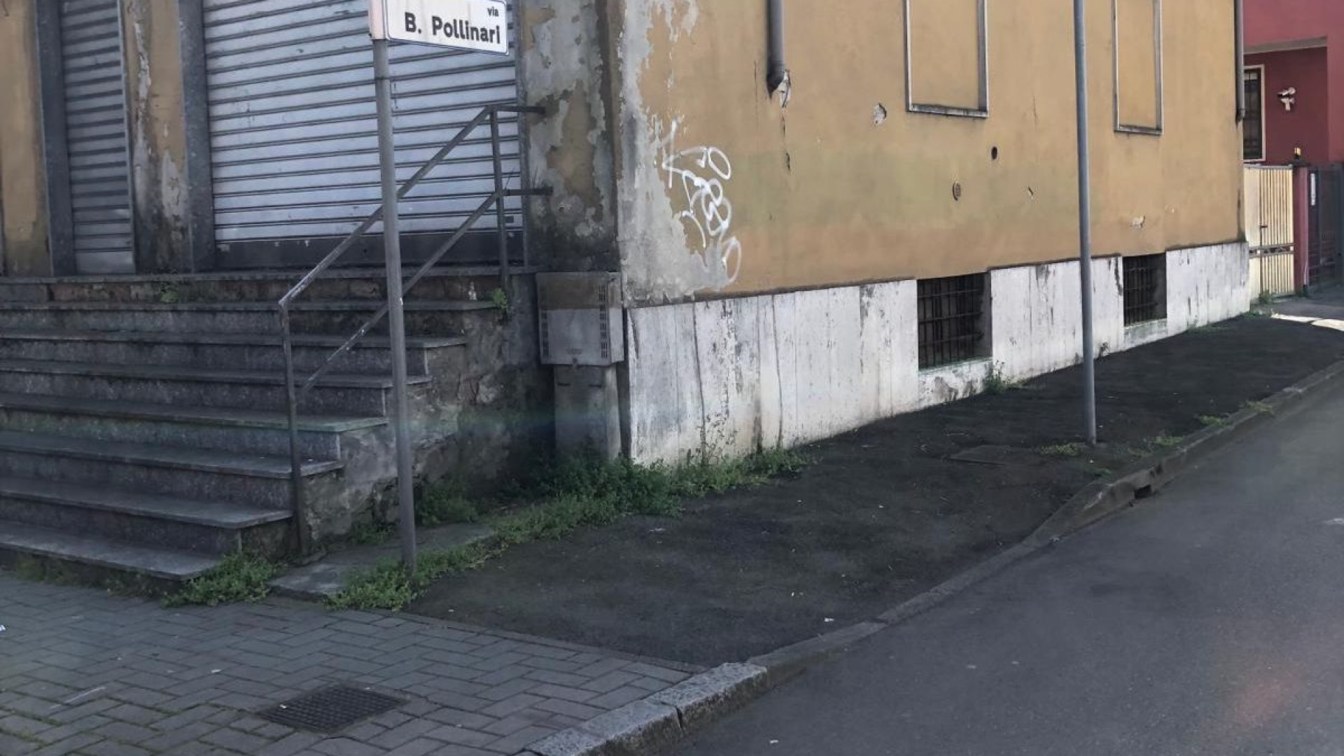 Anziana colpita da due pugni e rapinata: secondo caso |in un mese alla Farnesiana