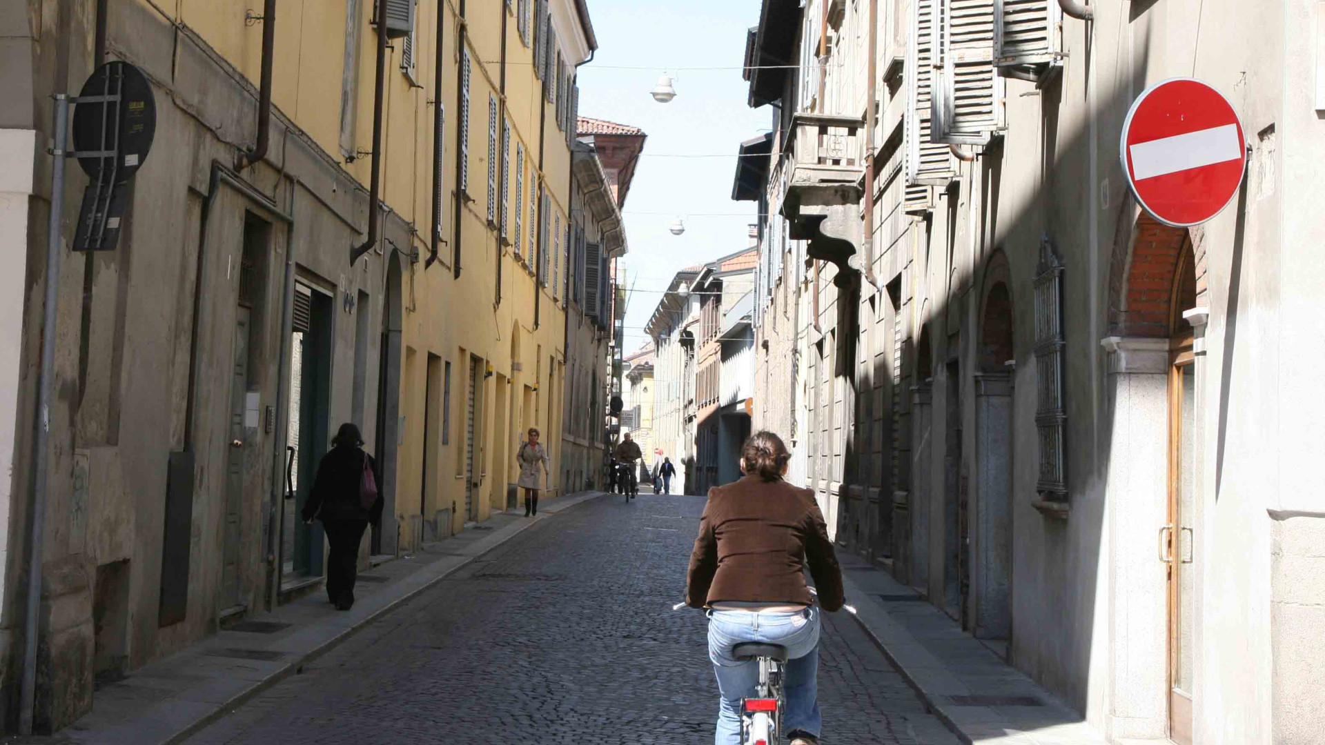 "Meno traffico in centro e bici controsenso dove si può"