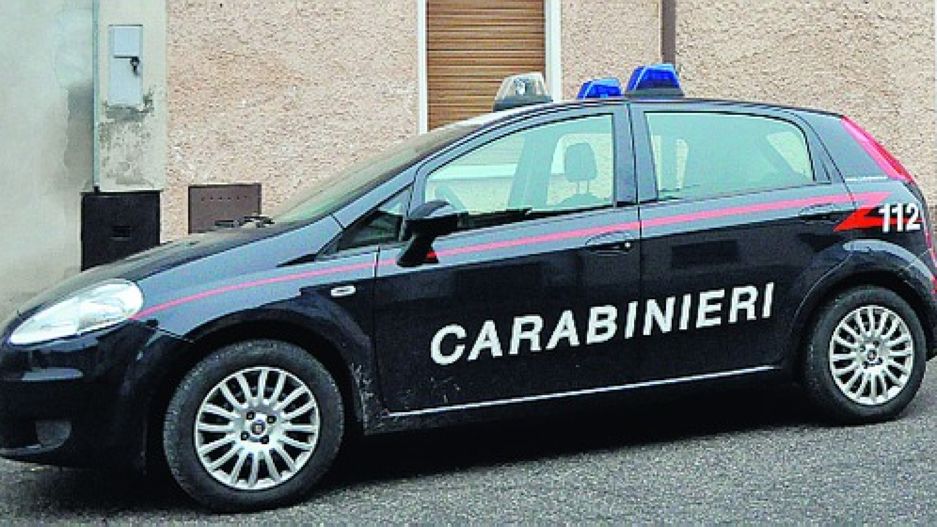 Tre colpi nella zona di Monticelli. Rubati gioielli, auto e gasolio