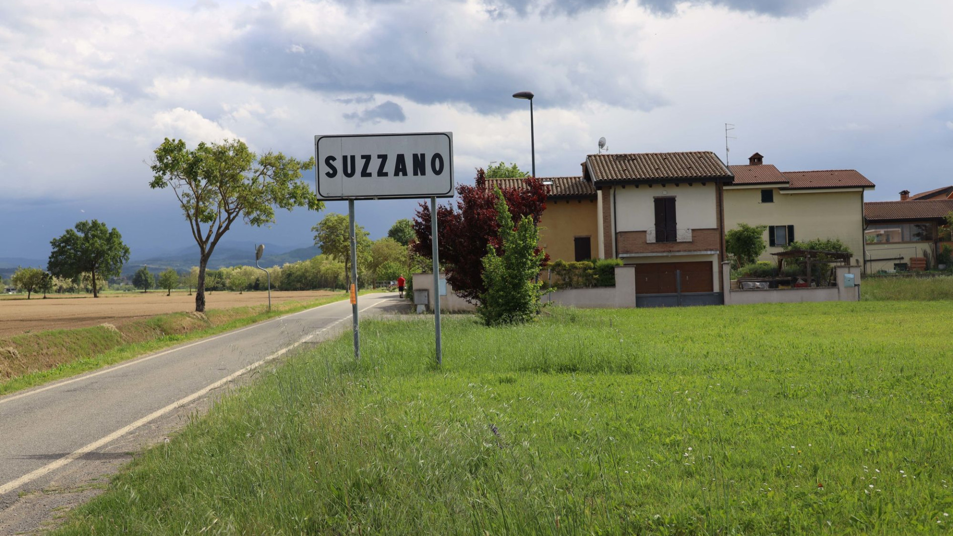 Ladri in azione a Podenzano e Suzzano, un residente li insegue nei campi