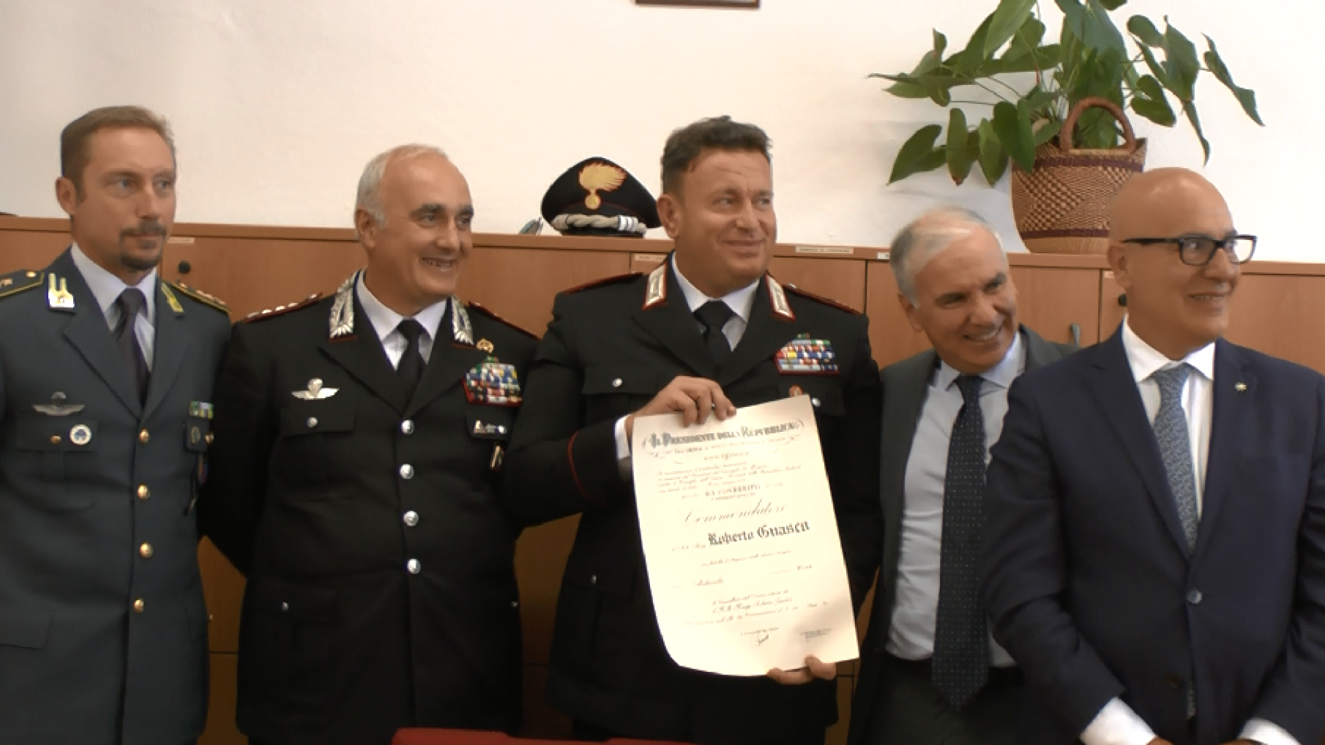 Il maresciallo Roberto Guasco nominato commendatore