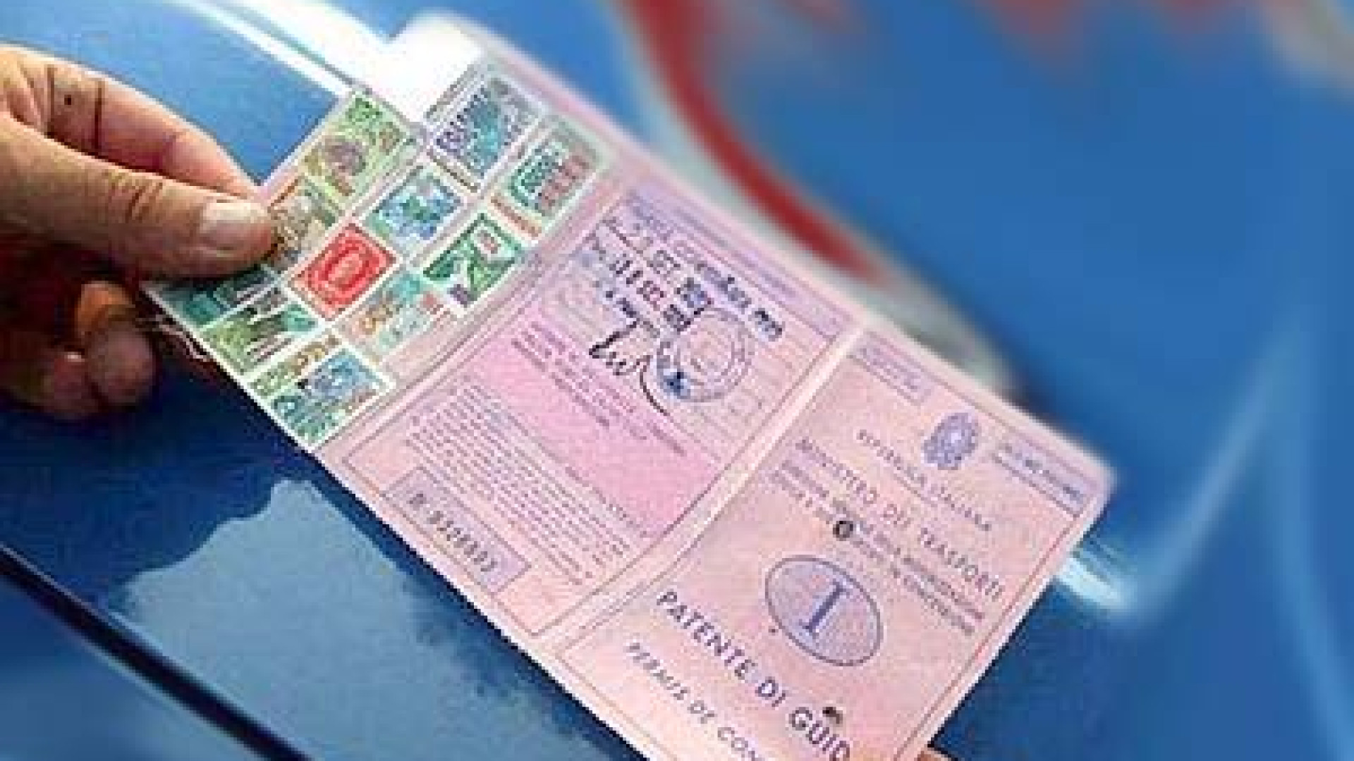 Uso di droghe prima dei 18 anni: stop alla patente per 32 piacentini
