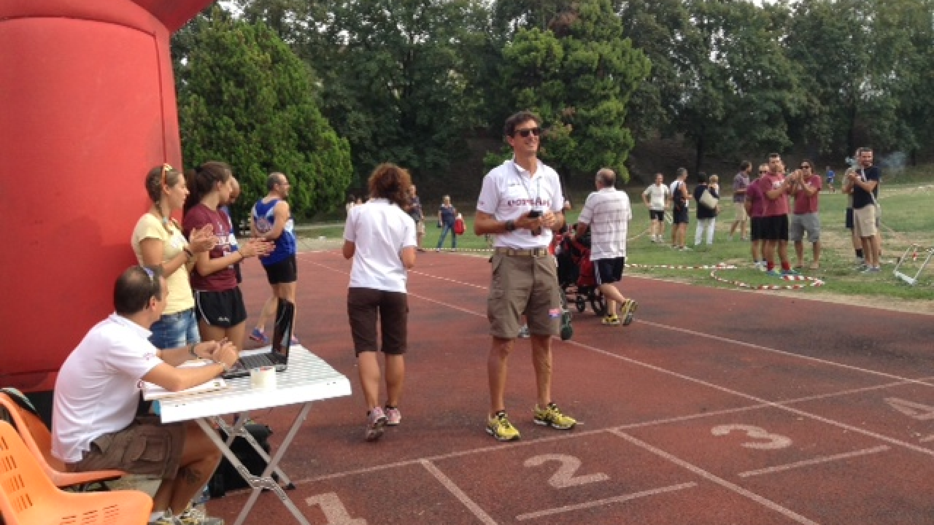 Arena Daturi: 300 maratoneti in gara per la solidarietà con la "Staffetta del sorriso"