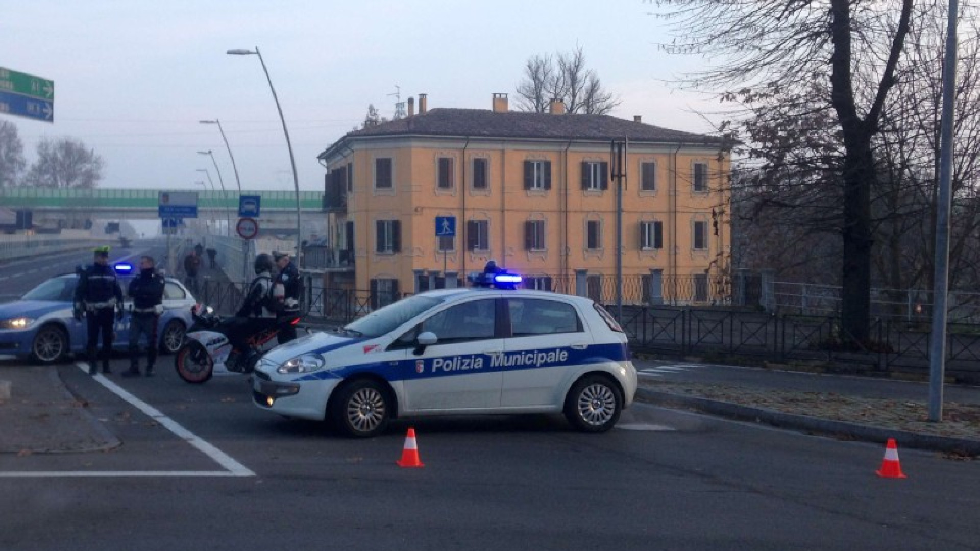 Incidente nel pomeriggio, ponte sul Po riaperto alla circolazione