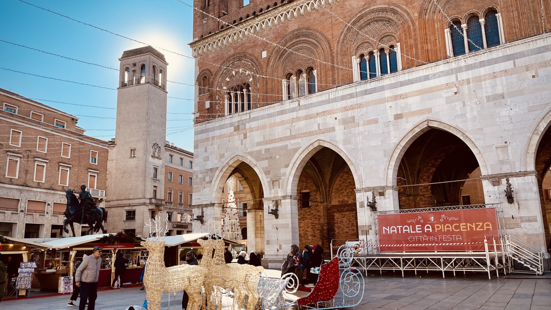 "Una città in festa". Si accende la magia del Natale a Piacenza. Ecco tutti gli eventi